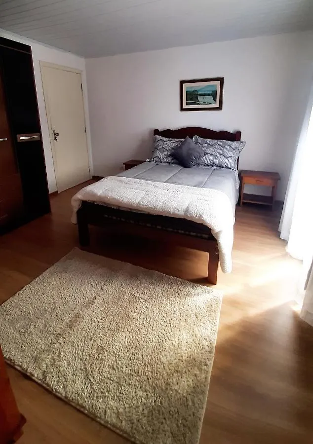 Casa Bangalo Vila Campos do Jordão Casa de Férias